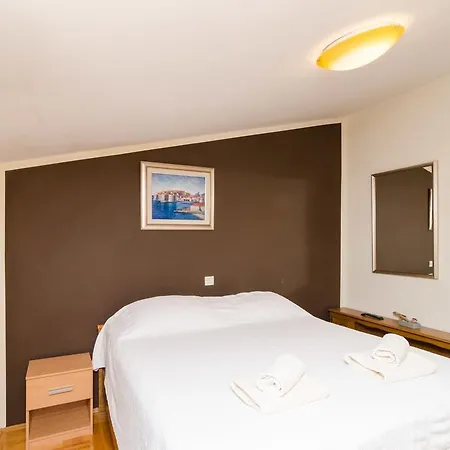 Guest house Music 3*